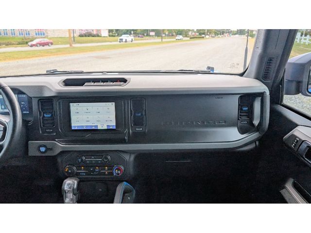 2023 Ford Bronco Black Diamond 4 Door 4x4 - 22928769 - 23