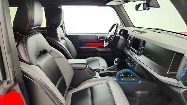 2023 Ford Bronco Black Diamond Advanced 2-Door w/ Sasquatch Pkg & 2.7L V6 - 23097867 - 21