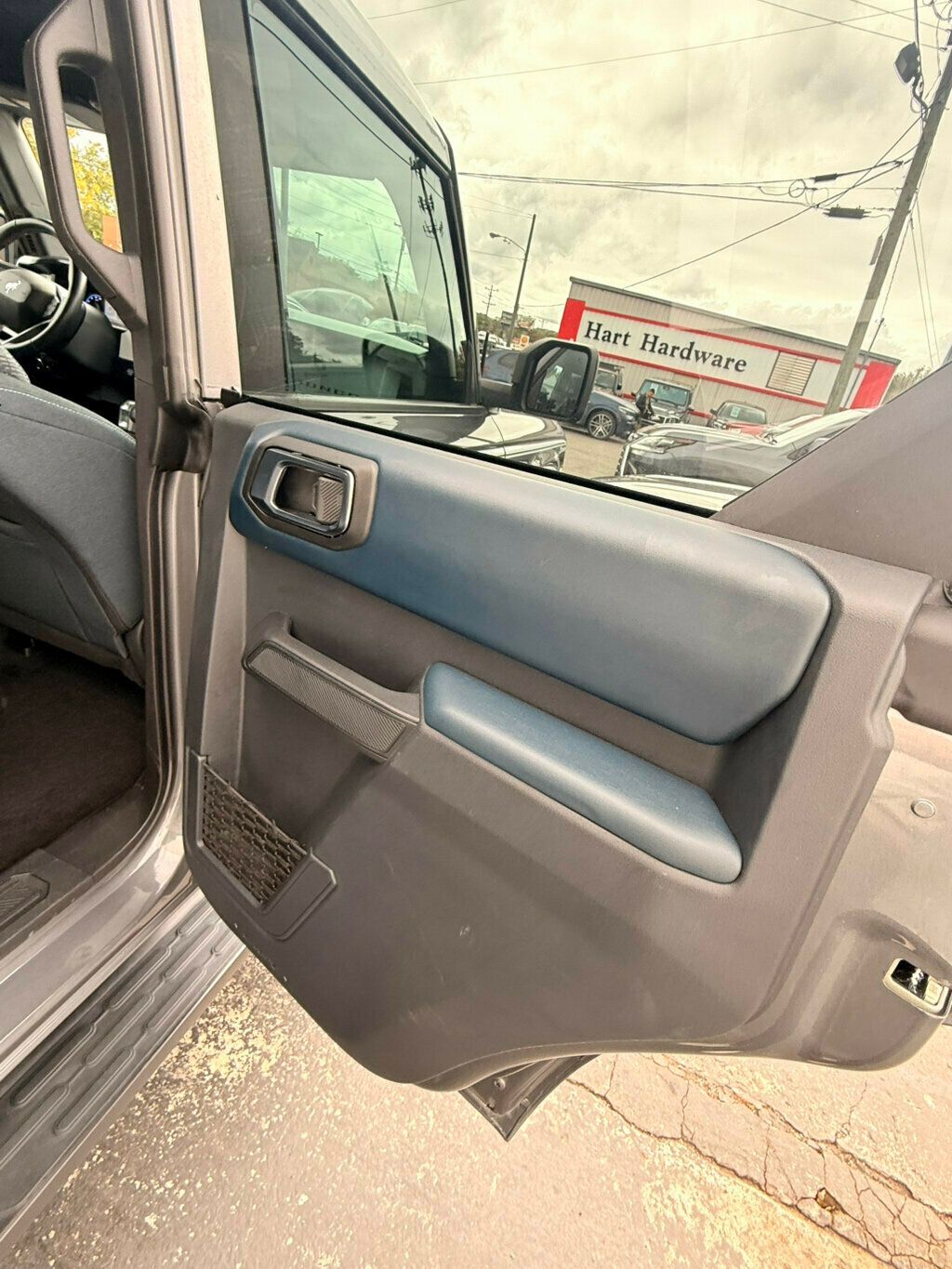 2023 Ford Bronco HeritageEdition/SasquatchPkg/BlindSpotMonitor/LaneKeepAssist/NAV - 22936719 - 17