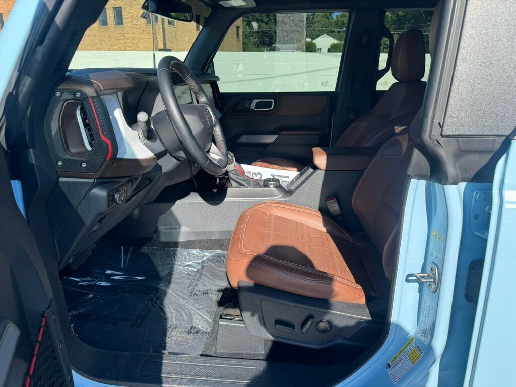 2023 Ford Bronco Heritage Limited First Edition photo 9