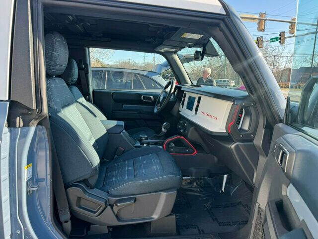 2023 Ford Bronco LocalTrade/HeritageEdition/SasquatchPkg/BlindSpotMonitor/NAV - 22739195 - 12