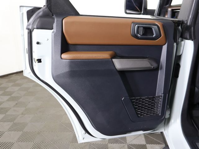 2023 Ford Bronco Outer Banks 4 Door Advanced 4x4 - 23067405 - 25