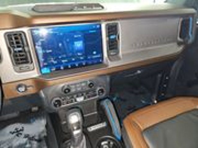 2023 Ford Bronco OuterbanksSeries/LuxPkg/AdaptiveCruiseControl/HighPkg/NAV - 22620785 - 9