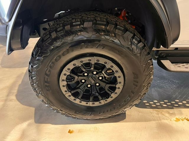 2023 Ford Bronco Raptor/LuxPkg/AdapCruise/HtdSteerWheel/CarbonFiberPkg/GraphicPkg - 22993391 - 11