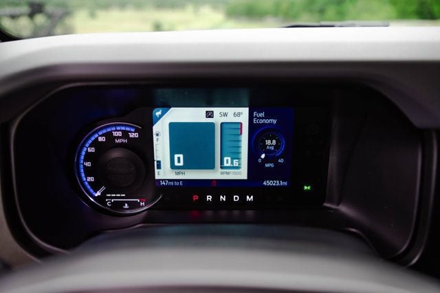 2023 Ford Bronco SasquatchPkg/V6/HardTop/PushButtonStart/BackupCam/AppleCarplay - 23081153 - 24
