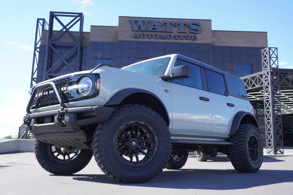 2023 Ford Bronco Wildtrak photo 3