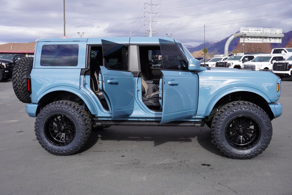 2023 Ford Bronco WILD TRAK - 22968697 - 23