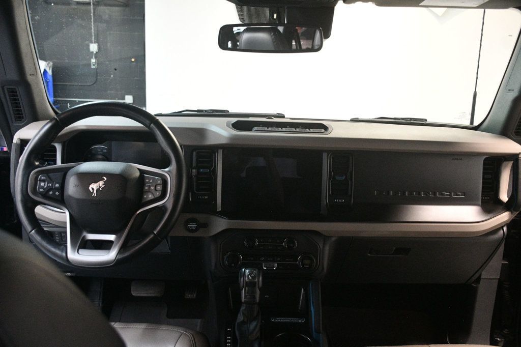 Ford Bronco photo 5