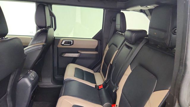 2023 Ford Bronco Wildtrak 4 Door Advanced 4x4 w/ Lux Pkg & Hard Top - 23057288 - 18
