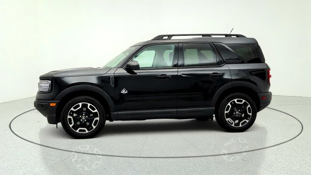 2023 Ford Bronco Sport Outer Banks 4x4 w/ Tech Package & Power Moonroof - 23029217 - 7