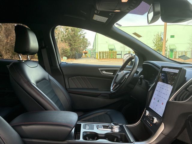 2023 Ford Edge ST Line - 22975995 - 21