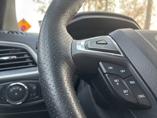 2023 Ford Edge ST Line - 22975995 - 25