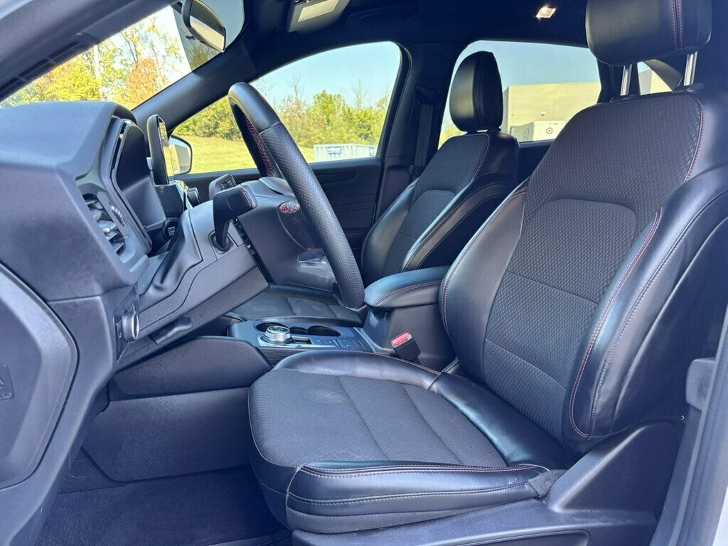 2023 Ford Escape 2023 Ford Escape ST-Line (2 OWNER) - 23094776 - 17