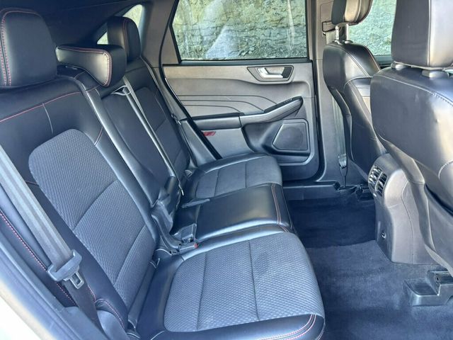 2023 Ford Escape 2023 Ford Escape ST-Line (2 OWNER) - 23094776 - 26