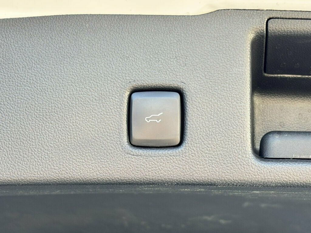 2023 Ford Escape 2023 Ford Escape ST-Line (2 OWNER) - 23094776 - 52