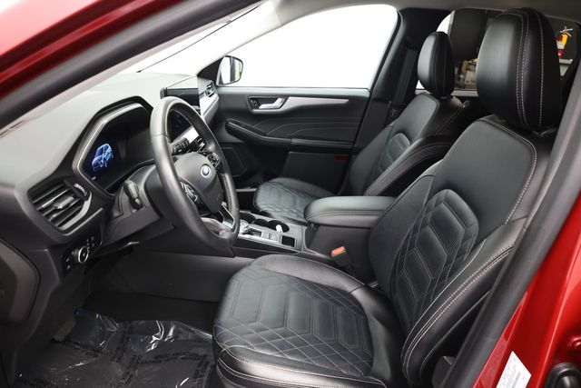 2023 Ford Escape Platinum AWD - 22937458 - 17