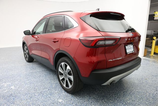 2023 Ford Escape Platinum AWD w/ Premium Technology Pkg & Panoramic Vista Roof - 22937458 - 4
