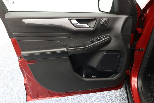 2023 Ford Escape Platinum AWD w/ Premium Technology Pkg & Panoramic Vista Roof - 22937458 - 8