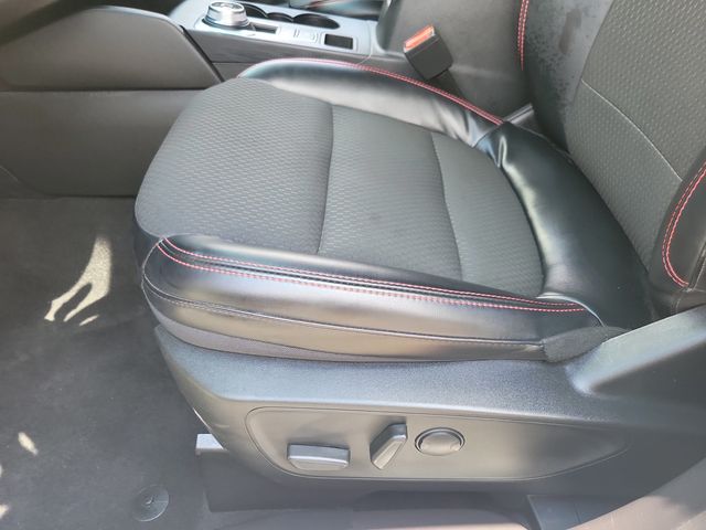 2023 Ford Escape ST-Line AWD - 23037092 - 4