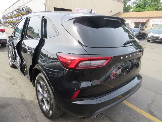 2023 Ford Escape ST-Line AWD ( Clear Title) - 23027683 - 5