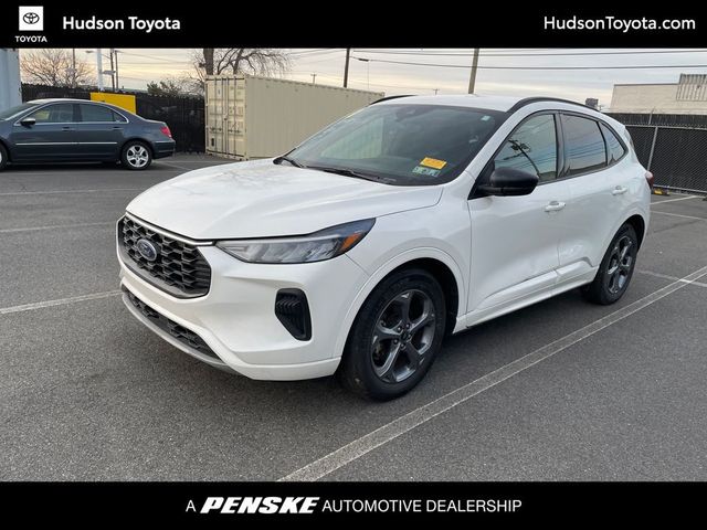 2023 Ford Escape ST-Line FWD - 22955827 - 0