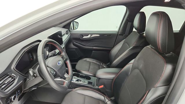 2023 Ford Escape ST-Line with Tech Package #1 - 22948591 - 19