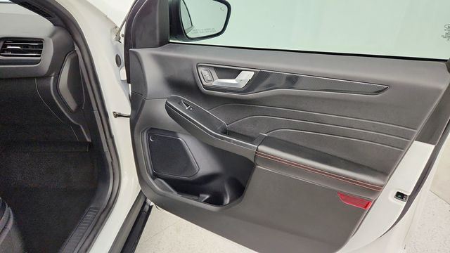 2023 Ford Escape ST-Line with Tech Package #1 - 22948591 - 25