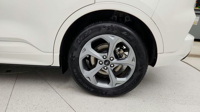 2023 Ford Escape ST-Line with Tech Package #1 - 22948591 - 8