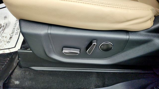 2023 Ford Expedition Limited 4x4 w/ Equipment 302A, HD Trailer Tow Pkg, 15.5'' Screen - 22986478 - 11