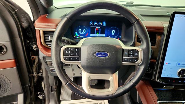 2023 Ford Expedition Limited 4x4 w/ Equipment 302A & Heavy-Duty Trailer Tow Package - 23014279 - 13