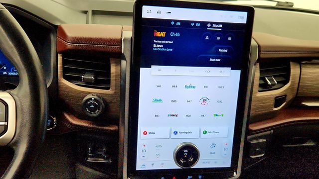 2023 Ford Expedition Limited 4x4 w/ Equipment 302A & Heavy-Duty Trailer Tow Package - 23014279 - 17