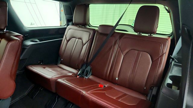 2023 Ford Expedition Limited 4x4 w/ Equipment 302A & Heavy-Duty Trailer Tow Package - 23014279 - 21