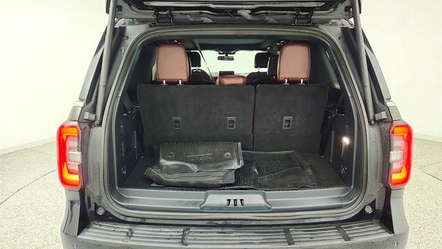 2023 Ford Expedition Limited 4x4 w/ Equipment 302A & Heavy-Duty Trailer Tow Package - 23014279 - 22
