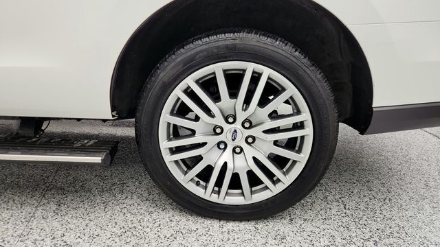 2023 Ford Expedition Limited 4x4 with Equip. 302A, HD Trailer Tow Pkg & 15.5'' Screen - 22955776 - 8