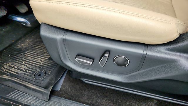 2023 Ford Expedition Limited 4x4 with Equipment 302A and HD Trailer Tow Package - 22972024 - 11