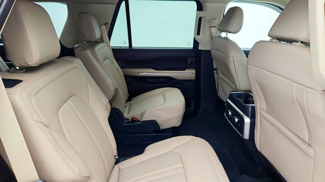 2023 Ford Expedition Limited 4x4 with Equipment 302A and HD Trailer Tow Package - 22972024 - 24