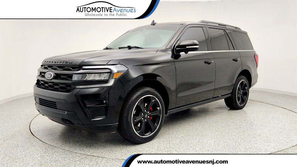 2023 Ford Expedition Limited 4x4 with Equipment Group 304A and HD Trailer Tow Package - 22981815 | Video 1