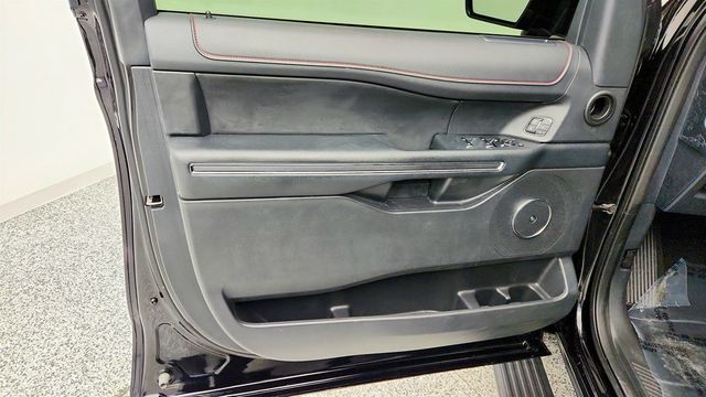 2023 Ford Expedition Limited 4x4 with Equipment Group 304A and HD Trailer Tow Package - 22981815 - 10