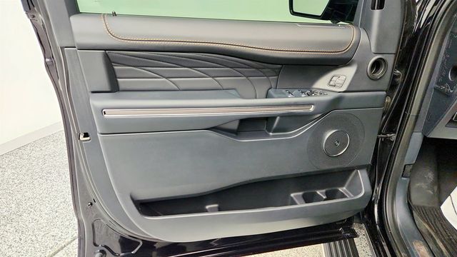 2023 Ford Expedition Platinum 4x4 - 22957603 - 10