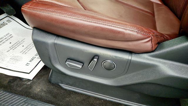 2023 Ford Expedition Max Limited 4x4 with Equipment 302A and HD Trailer Tow Package - 22979638 - 9