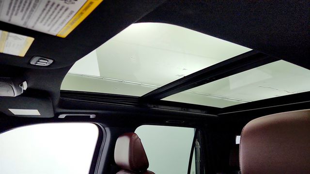 2023 Ford Expedition Max Limited 4x4 with Equipment 302A and HD Trailer Tow Package - 22979638 - 10