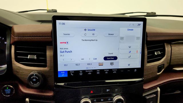 2023 Ford Expedition Max Limited 4x4 with Equipment 302A and HD Trailer Tow Package - 22979638 - 15