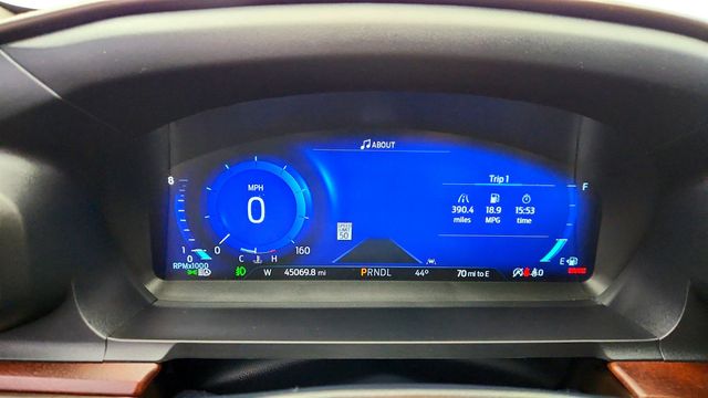 2023 Ford Explorer King Ranch 4WD w/ Twin Panel Moonroof & Technology Package - 23016235 - 14