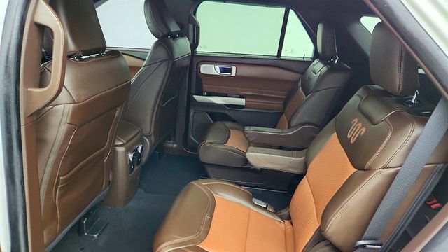 2023 Ford Explorer King Ranch 4WD w/ Twin Panel Moonroof & Technology Package - 23016235 - 21