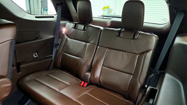 2023 Ford Explorer King Ranch 4WD w/ Twin Panel Moonroof & Technology Package - 23016235 - 22