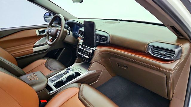 2023 Ford Explorer King Ranch 4WD w/ Twin Panel Moonroof & Technology Package - 23016235 - 26