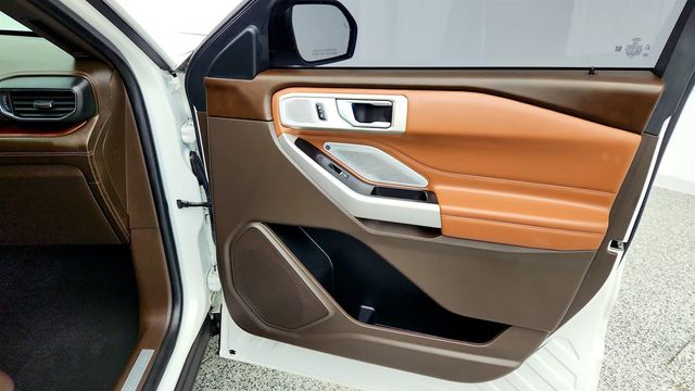 2023 Ford Explorer King Ranch 4WD w/ Twin Panel Moonroof & Technology Package - 23016235 - 27