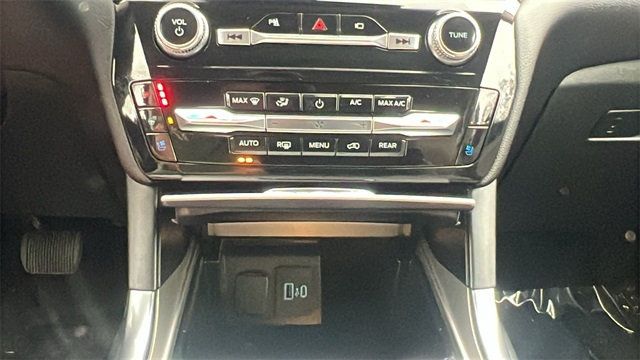 2023 Ford Explorer Limited 4WD - 22921126 - 29