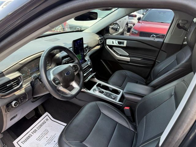 2023 Ford Explorer Limited 4WD w/ Technology Pkg & Twin Panel Moonroof - 23056980 - 9