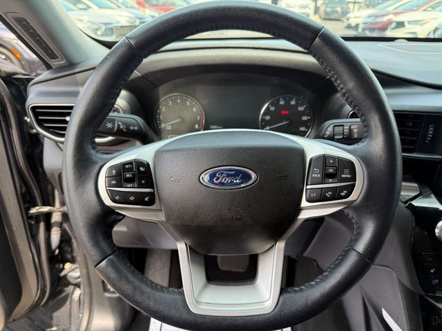 2023 Ford Explorer Limited 4WD w/ Technology Pkg & Twin Panel Moonroof - 23056980 - 10